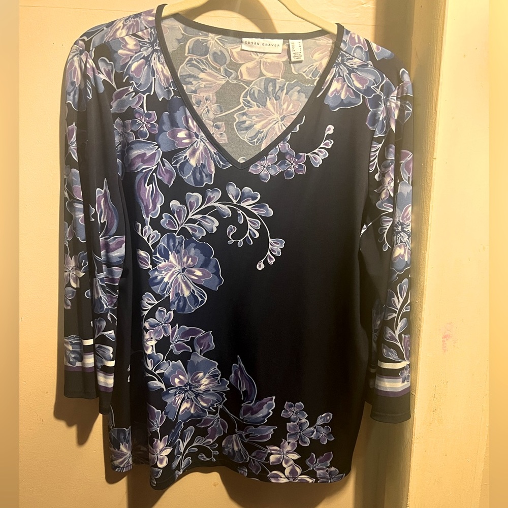 Susan Graver Size Medium Blouse